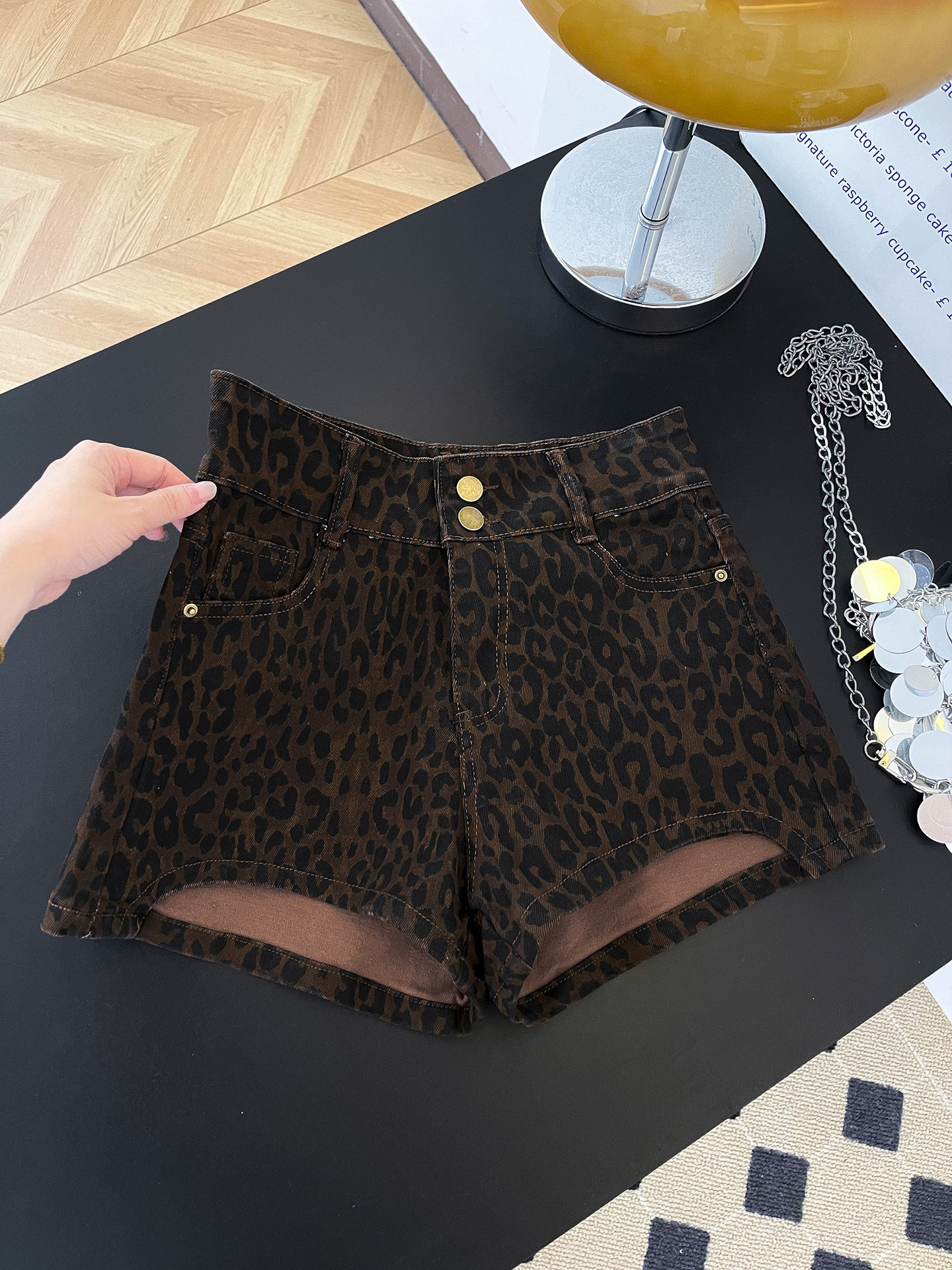 Street Fashion American - American Retro Leopard Print Denim Shorts