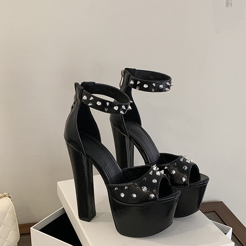 Fashion Design Metal Rivet Bac – Street Fashion Women Bewertung und Preis